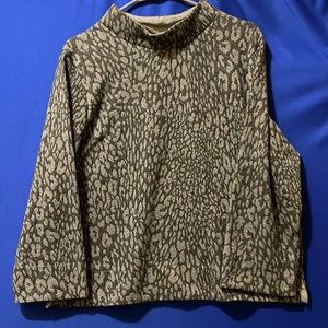 Beautiful NWT Bianca Mock Neck Sweater Size 42/US Size 12(Large)